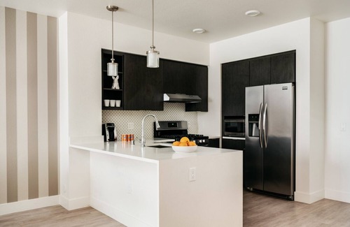 Morse Park Apartment | Silicon Valley One Bedroom with Terrace