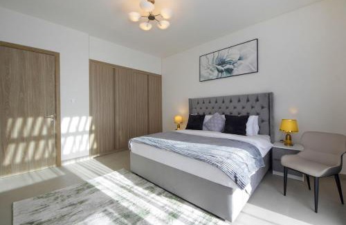 Dubai Villa | Silk Valley - 4B near Al Hamriyah | Private Pool