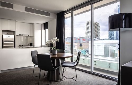Chatswood CBD Apartment | Silkari Suites Chatswood