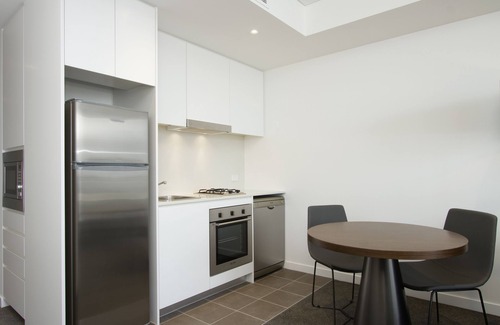 Chatswood CBD Apartment | Silkari Suites Chatswood