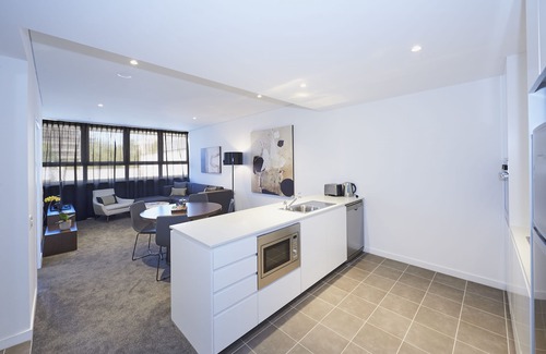 Chatswood CBD Apartment | Silkari Suites Chatswood