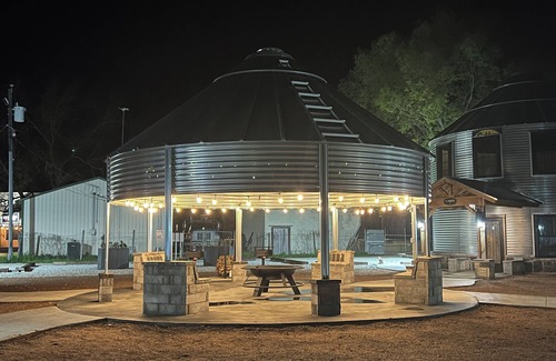 Walnut Springs Cabin | Silo Junction Cabin C