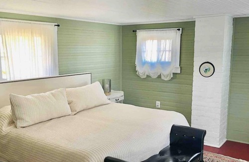 Warrenton Other | Silo Valley Farm, 50 acres, Fishing, Boating & Golf Cart