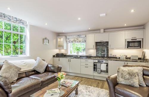 Louth House | Silvadale Cottage