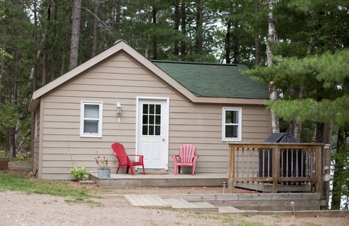 Lake St. Peter Cottage | Silver Birches Cottage Rental - Cottage #4