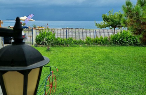 Stylida Cottage | Silver Cape Raches next to kite surf clubn
