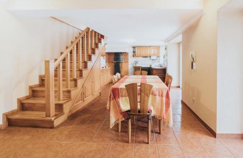 Mira House | Silver Coast House until 7 Guests