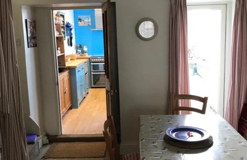 Lyme Regis House | Silver Cottage, Central Lyme Regis, No Car Required, Dogs Welcome