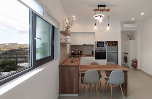 Polemarchi House | Silver Cozy Getaway - 3 Pearls Pool Retreat