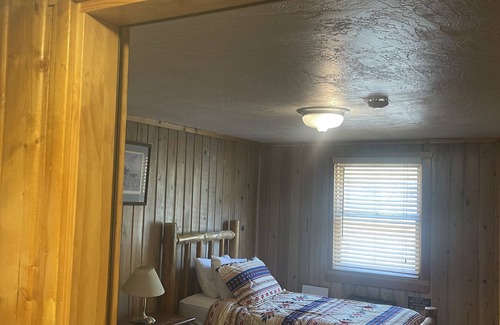 Salt Lake Mountain Resorts Cabin | Silver Fork Lodge and Restaurant