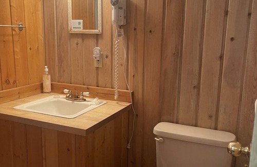 Salt Lake Mountain Resorts Cabin | Silver Fork Lodge and Restaurant