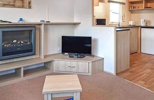 York House | Silver grade caravan with one double bedroom and one twin.