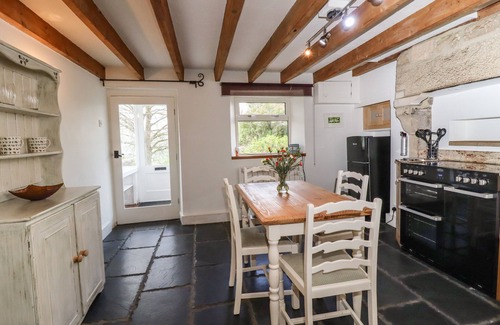 Lofthouse Cottage | SILVER HILL COTTAGE, character holiday cottage in Pateley Bridge