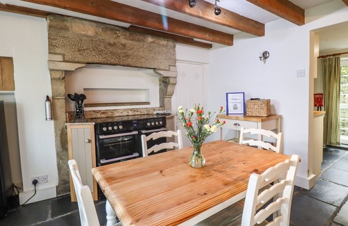 Lofthouse Cottage | SILVER HILL COTTAGE, character holiday cottage in Pateley Bridge