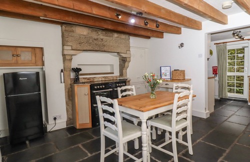 Lofthouse Cottage | SILVER HILL COTTAGE, character holiday cottage in Pateley Bridge