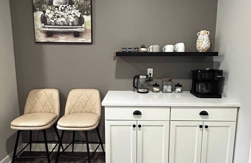 Stillwater House | Silver Leaf