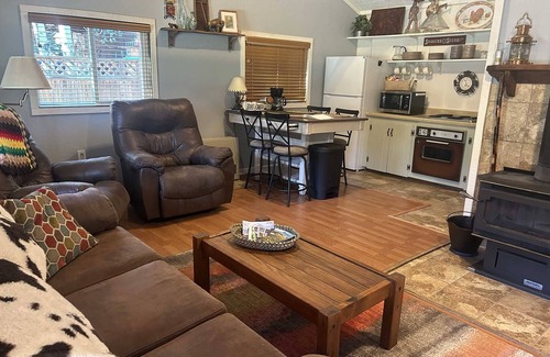Lake City Cabin | Silver Lining - Great Cabin on a Quiet Street Adjacent to Pete's Lake Trailhead