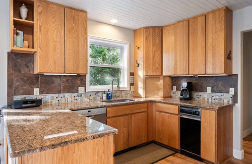 Sunset Ridge House | Silver Lining Lodge I Amazing Views I Private Hot Tub I Best Price I Discounted Attractions