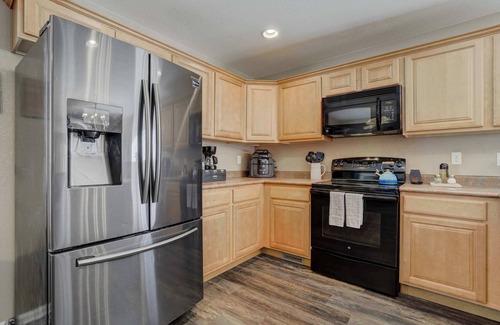 Colorado Springs House | Silver Lining | Trails & Peaks | BBQ, Dog-friendly