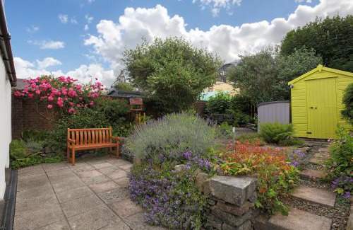Creetown House | Silver Lodge