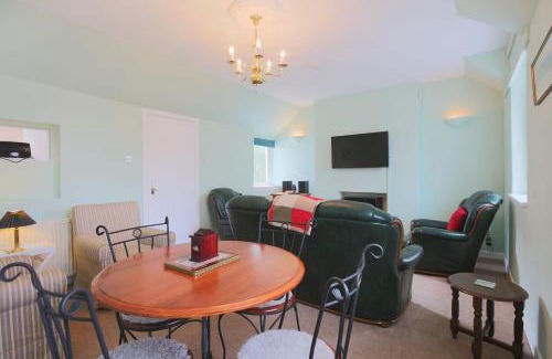 Creetown House | Silver Lodge