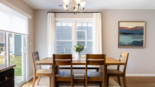 Asheville House | Silver Maple by AvantStay Modern Stylish Haven
