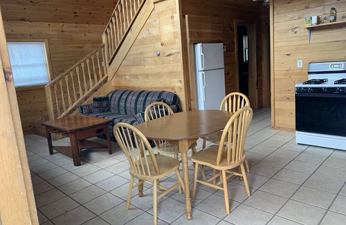 Pelkie Cabin | Silver Mountain Cabins #2 (sleeps 9)