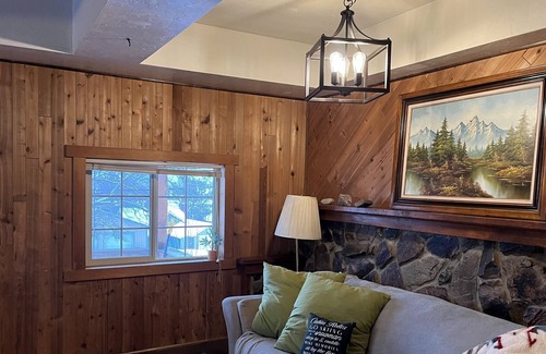 Kellogg House | Silver Mountain Stay!