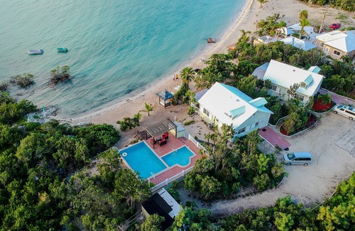 Leeward Settlement Cottage | Silver Palms # 2 – Exclusive Long Bay Beachfront Retreat with Pool