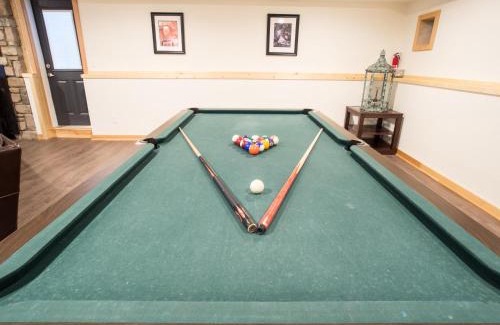 Glacier House | Silver Peak Lodge