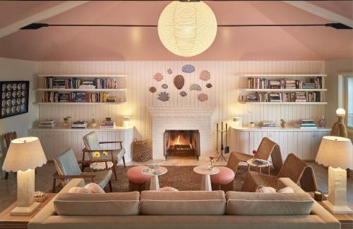 Greenport West Hotel | Silver Sands Motel & Beach Bungalows