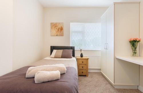 Roscoe House | Silver Sea
