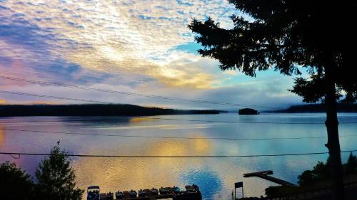 Harcourt Resort | Silver Springs Cottage Resort