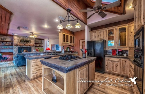 Alto House | Silver Spur Lodge: Secluded and amazing w/Hot Tub!