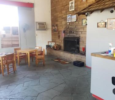 Burns Hotel | Silver Spur Motel