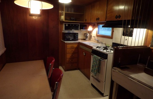 Rockport House | Silver Starfish.Heated pool, Hot tub, High speed WiFi, Pet friendly!