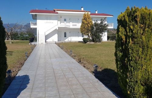 Stylida Villa | Silver Villa Raches