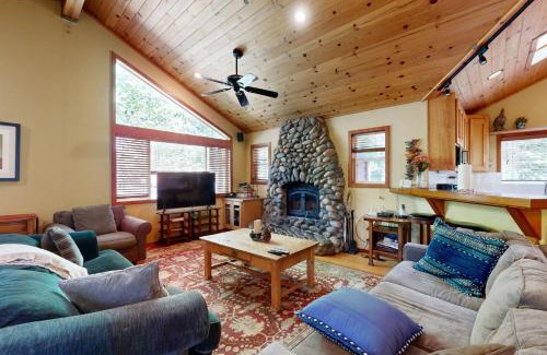 Comstock Acres House | Silverado Escape