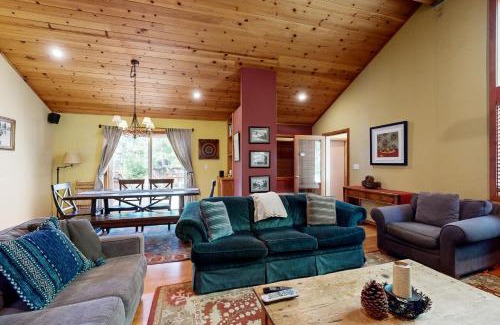 Comstock Acres House | Silverado Escape