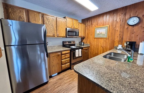Winter Park Condo | Silverado II Resort & Event Center