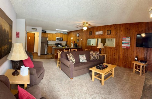 Winter Park Condo | Silverado II Resort & Event Center