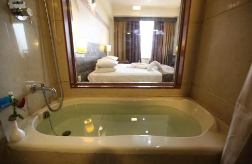 Ahmedabad Hotel | SilverCloud Hotel and Banquets