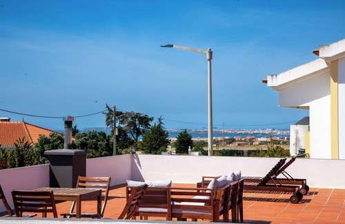 Sao Bernardino Apartment | Silvercoast Apartments - Bells - Swimming pool, Jacuzzi & amazing sea views