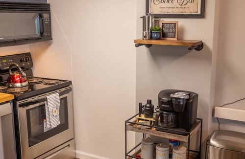 Snowshoe Condo | Silvercreek Lodge 1BR w/balcony, Mountain Escape