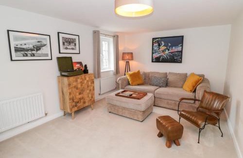 Silverstone House | Silverstone Paddock Retreat