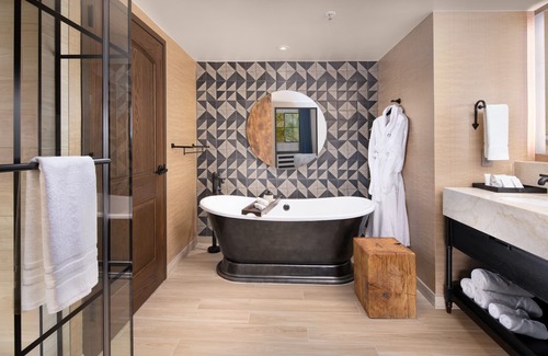Enterprise Resort | Silverton Casino Lodge - Newly Renovated