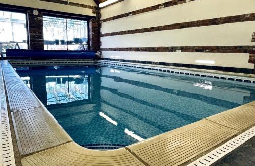 Frome House | Silverwood Coach House, with pre booked use of Indoor Swimming Pool