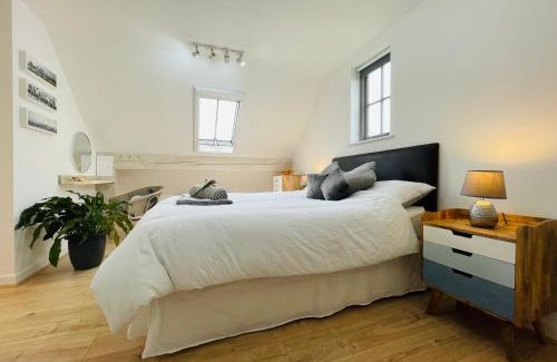 Frome House | Silverwood Coach House, with pre booked use of Indoor Swimming Pool