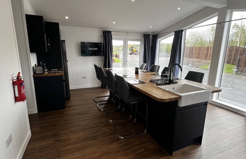 Perth Cabin | Silverwood Luxury Lodge Resort