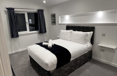 Perth Cabin | Silverwood Luxury Lodge Resort